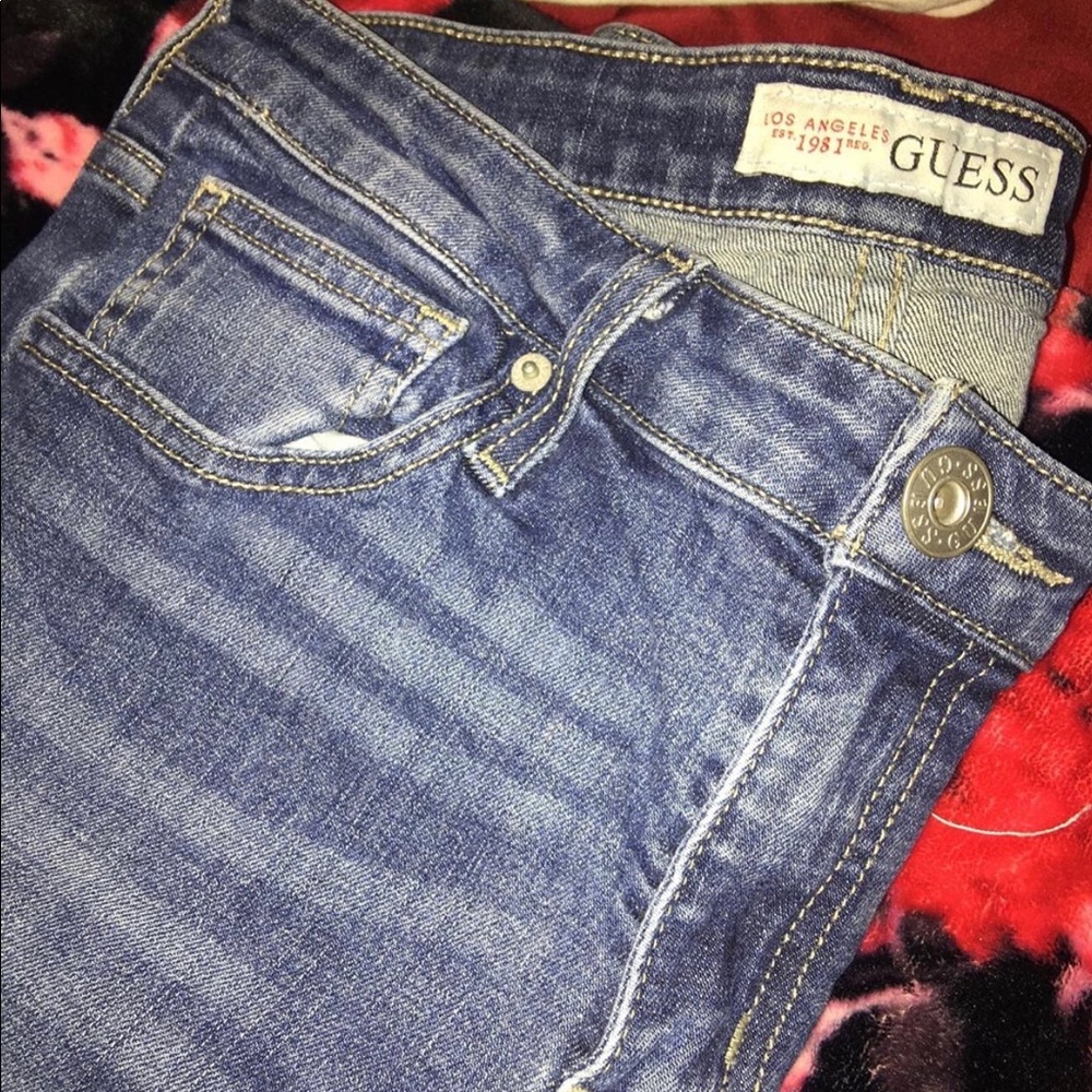 GUESS jeans